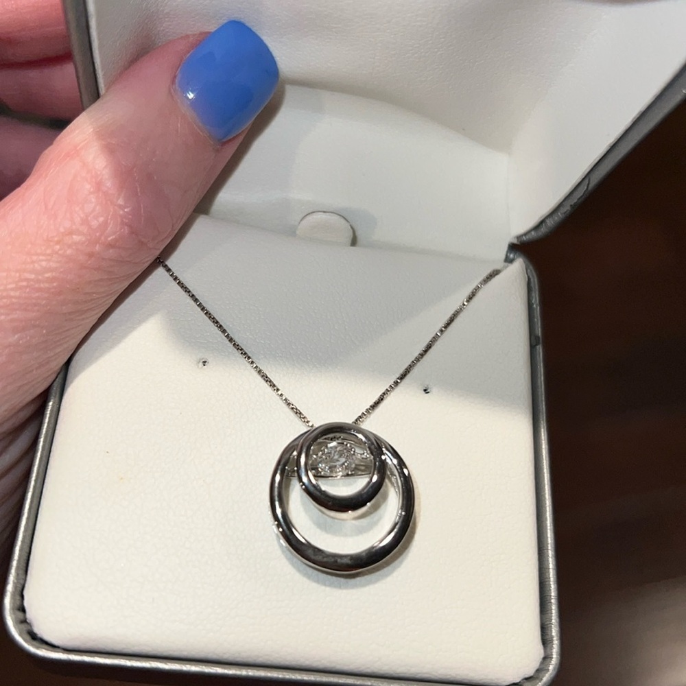 Silver floating jewel necklace